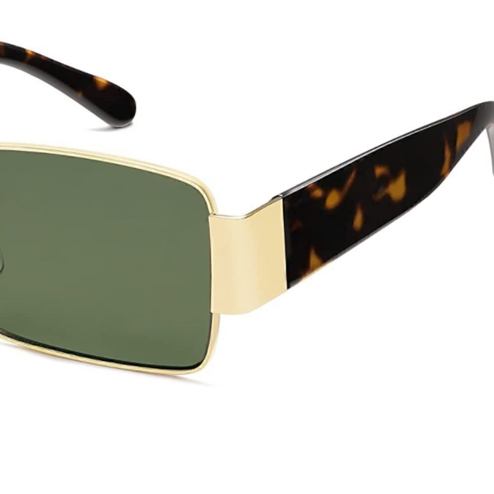 Retro Vintage Rectangular Sunglasses  - Picture 3 of 3
